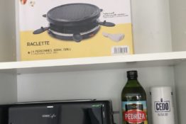 appareil-a-raclette-grille-pain-appartement-leana-tessa-neyt